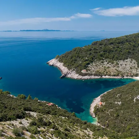 Апартаменты Stone House Harmony -studio With Patio And Garden View 2 Zrnovo