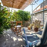 Stone House Harmony -studio With Patio And Garden View 2 * Zrnovo