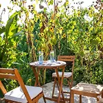 Stone House Harmony -studio With Patio And Garden View 2 Zrnovo