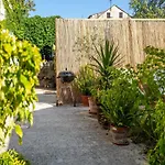 Stone House Harmony -studio With Patio And Garden View 2 דירה *