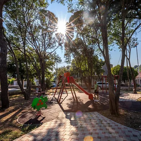 Daire Stone House Harmony -studio With Patio And Garden View 2 Zrnovo