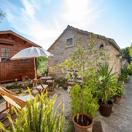 דירה Stone House Harmony -studio With Patio And Garden View 2