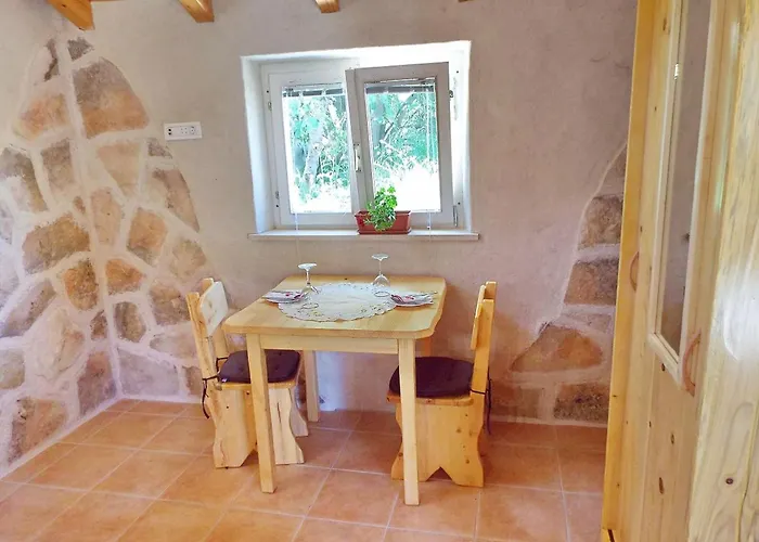 Stone House Harmony -studio With Patio And Garden View 2 * Žrnovo