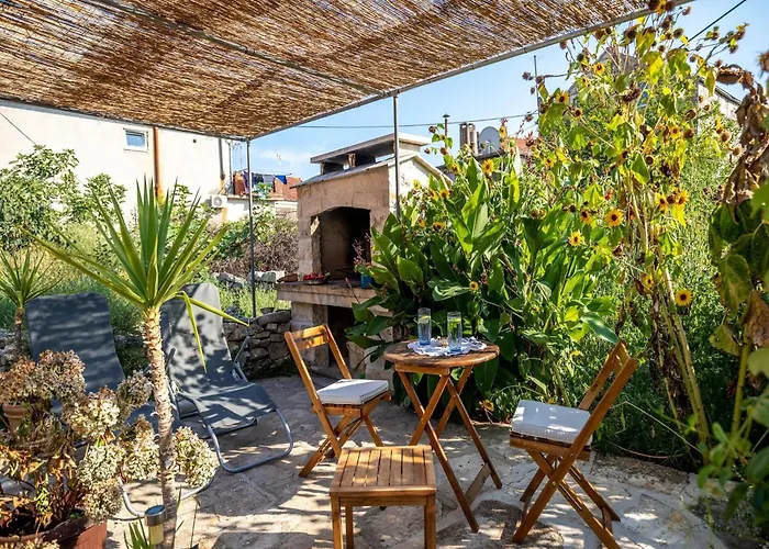 Stone House Harmony -studio With Patio And Garden View 2 Apartman