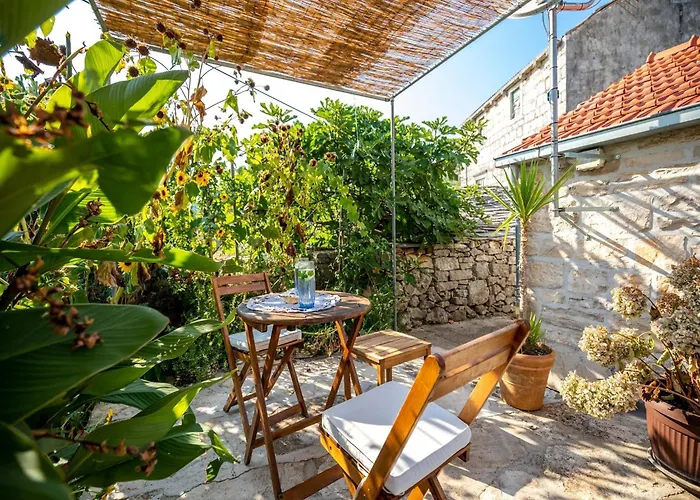 Stone House Harmony -studio With Patio And Garden View 2 Apartman *