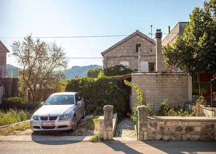 Stone House Harmony -studio With Patio And Garden View 2 * Žrnovo