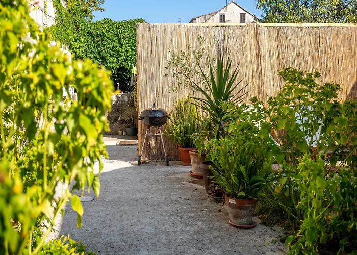 Stone House Harmony -studio With Patio And Garden View 2 Apartman *