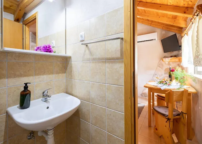 Apartman Stone House Harmony -studio With Patio And Garden View 2