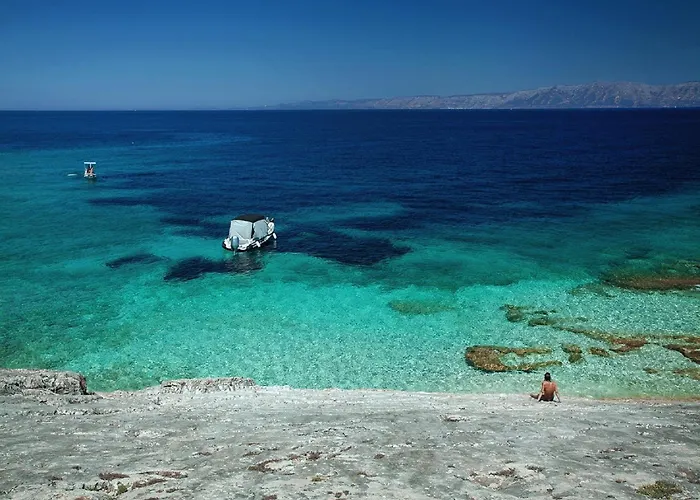 Stone House Harmony -studio With Patio And Garden View 2 * Žrnovo